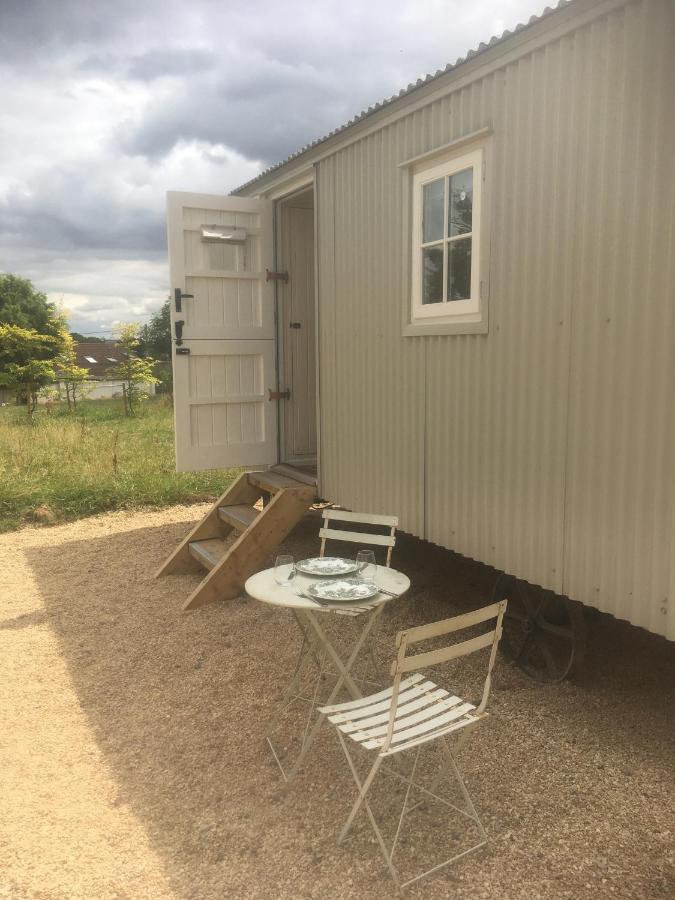 Romantic Secluded Shepherd Hut Hares Rest Southwick  المظهر الخارجي الصورة