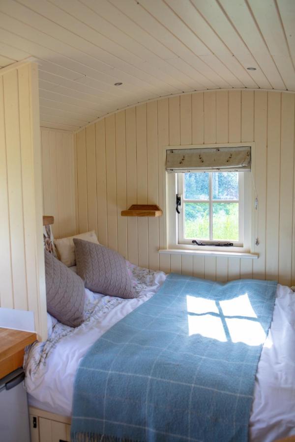 Romantic Secluded Shepherd Hut Hares Rest Southwick  المظهر الخارجي الصورة