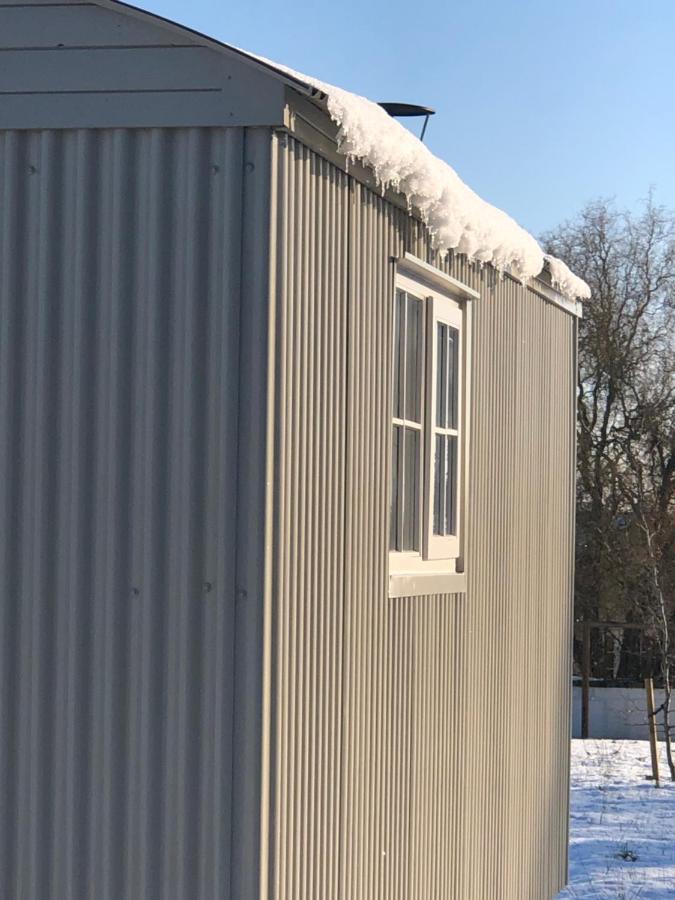 Romantic Secluded Shepherd Hut Hares Rest Southwick  المظهر الخارجي الصورة