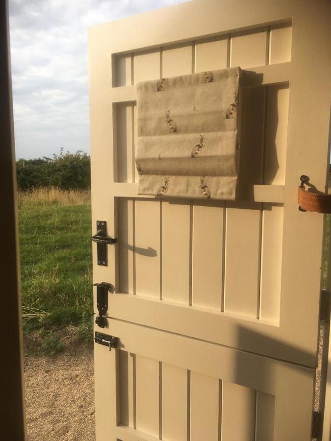 Romantic Secluded Shepherd Hut Hares Rest Southwick  المظهر الخارجي الصورة